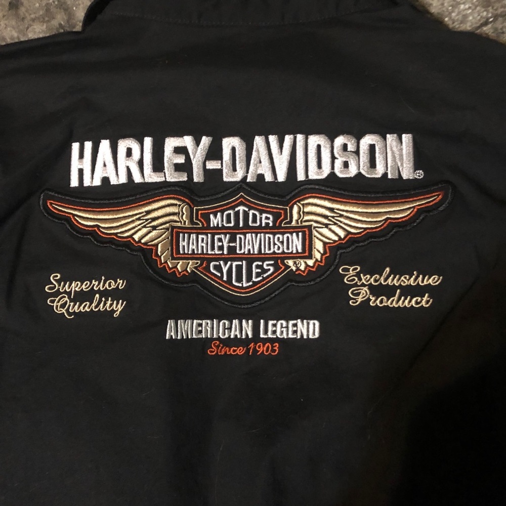 Harley-Davidson women’s small button up top